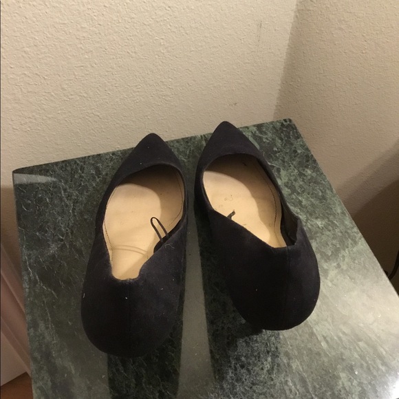 Pumps - Picture 2 of 2